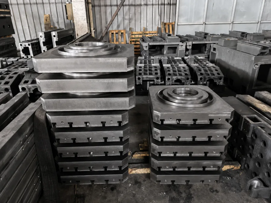 Cast iron machine tool bed and table castings